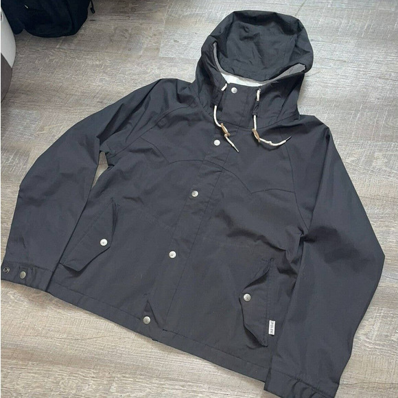 Women’s Poler Nylon Birch 2.5L Jacket in Black Medium - Picture 1 of 6